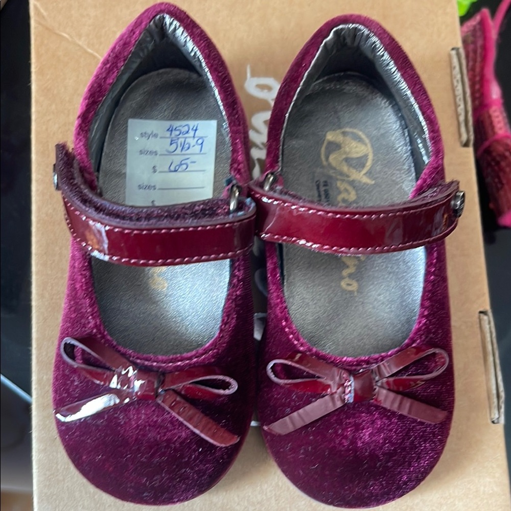 Naturino Burgundy Shoes